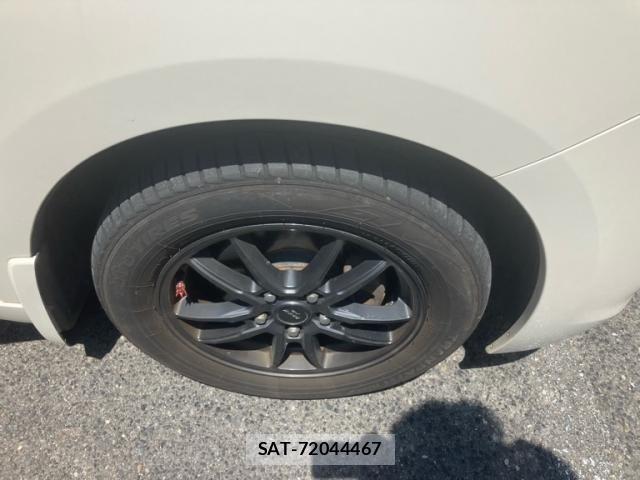 Honda e 2010-03 8132498-4