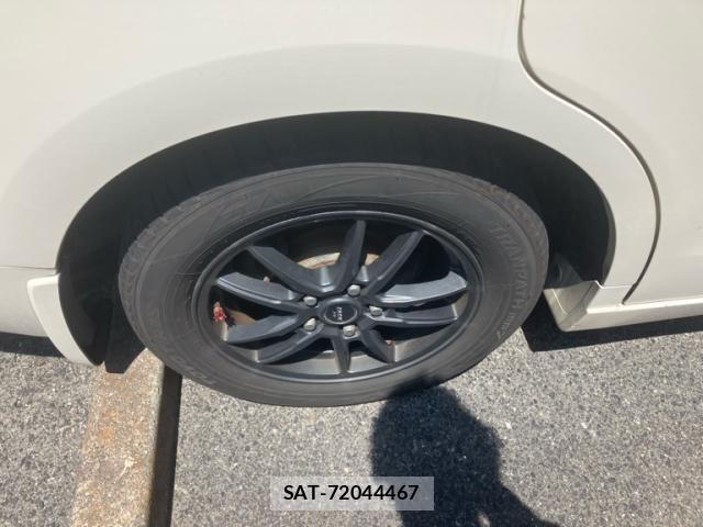 Honda e 2010-03 8132498-5