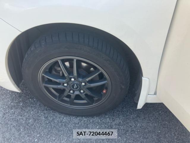 Honda e 2010-03 8132498-6
