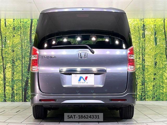 Honda e 2009-11 8210390-14