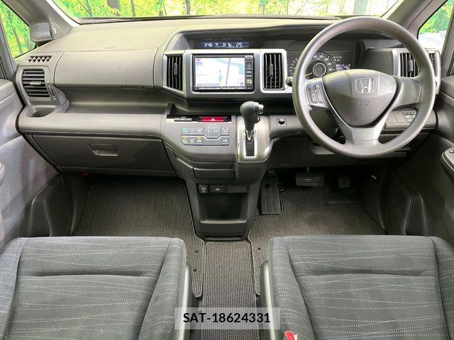 Honda e 2009-11 8210390-1
