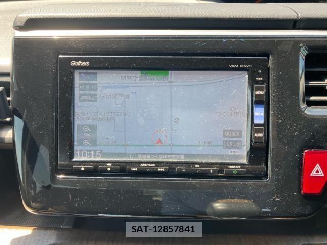 Honda e 2016-05 8210391-17