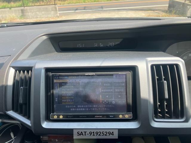Honda e 2012-08 8210396-14