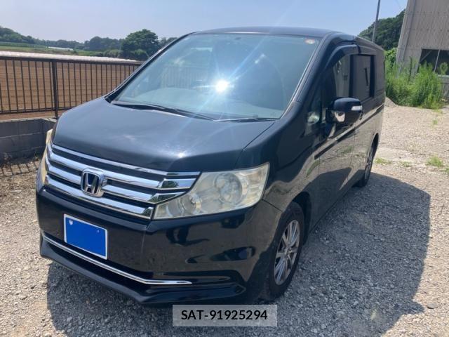 Honda e 2012-08 8210396-1
