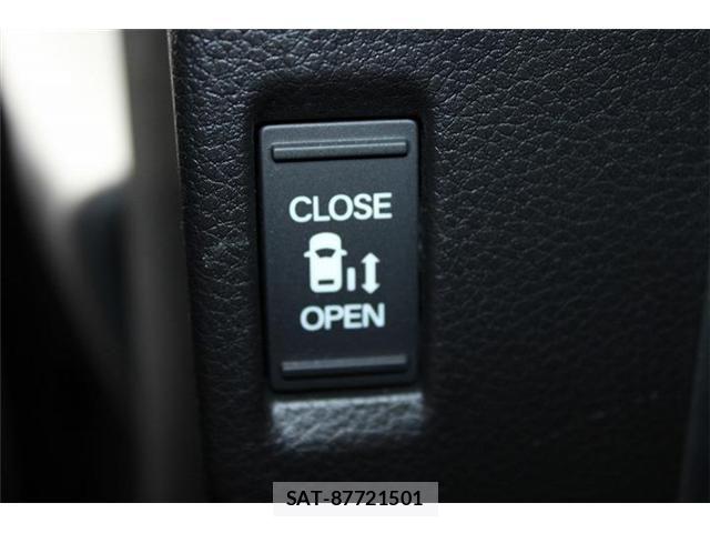 Honda e 2022-11 8231876-8