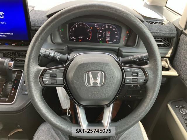 Honda e 2022-07 8231870-11