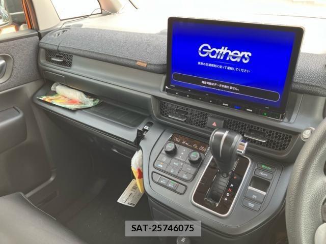 Honda e 2022-07 8231870-12
