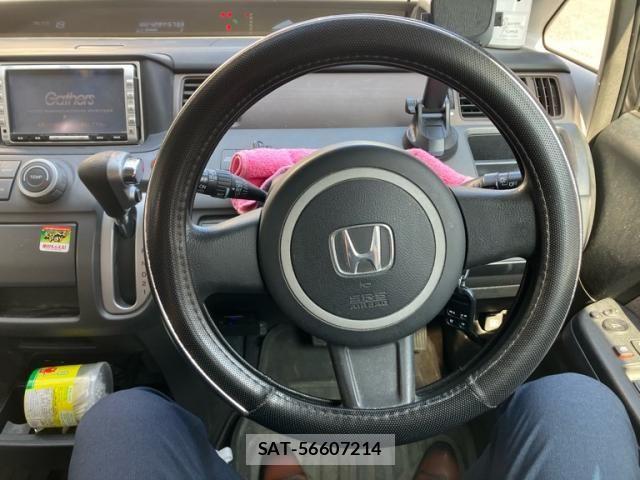 Honda e 2007-02 8231889-16