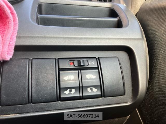Honda e 2007-02 8231889-18