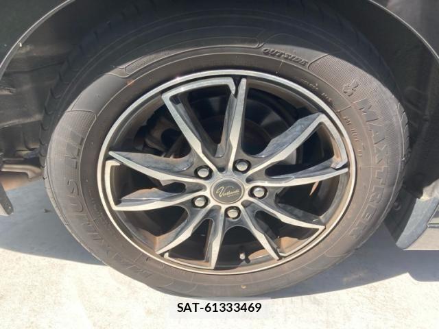 Honda e 2012-04 8231893-9