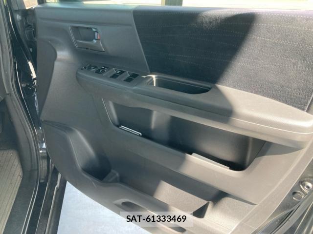 Honda e 2012-04 8231893-12