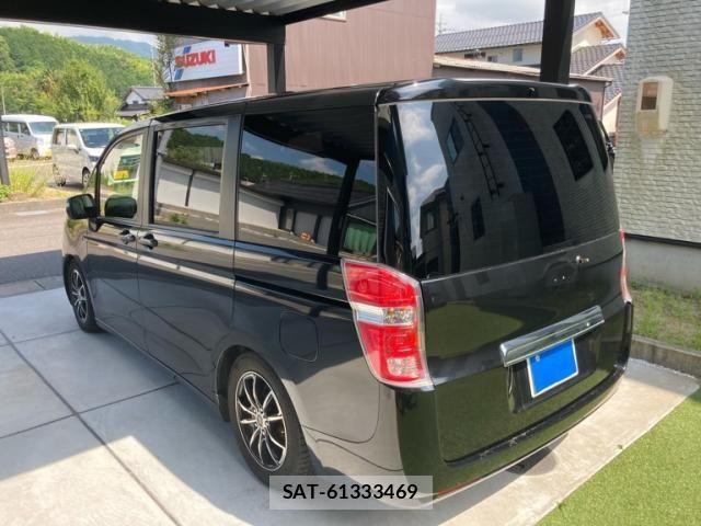 Honda e 2012-04 8231893-3