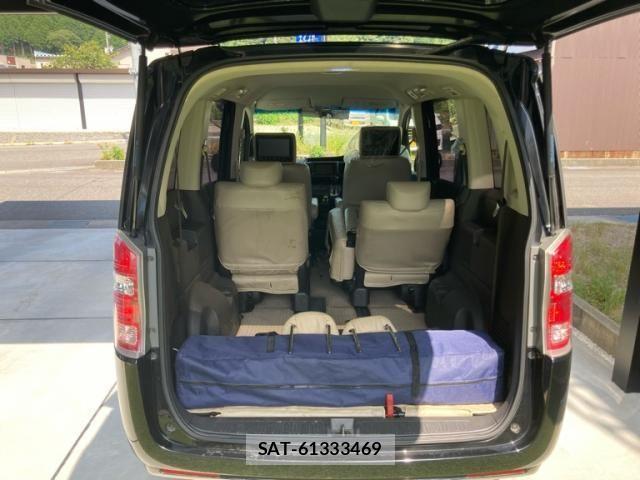Honda e 2012-04 8231893-5
