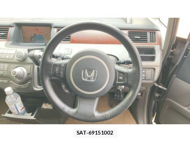 Honda e 2007-03 8231888-10