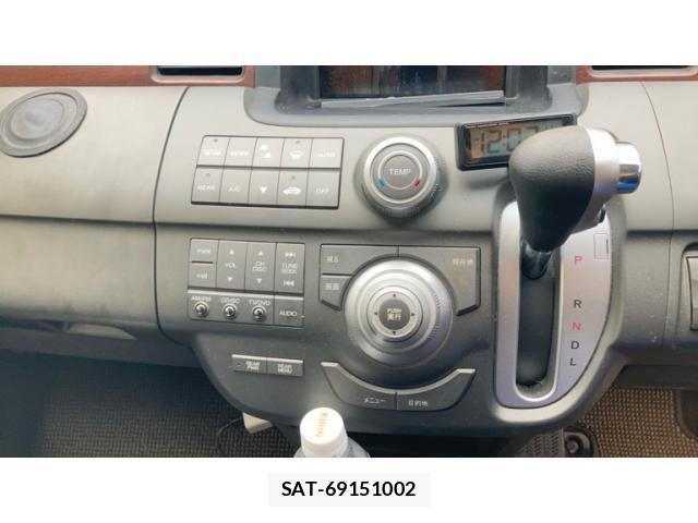 Honda e 2007-03 8231888-16
