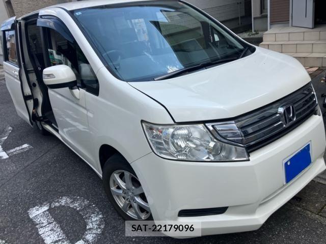 Honda e 2012-04 8231877-1
