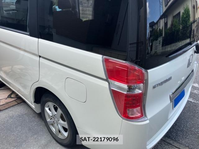 Honda e 2012-04 8231877-4