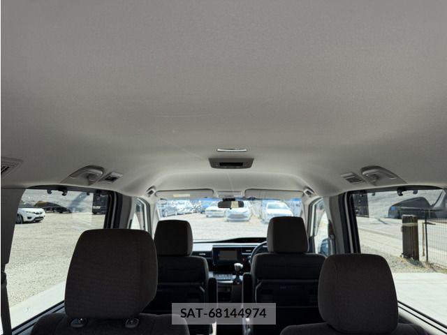 Honda e 2021-03 8246777-16