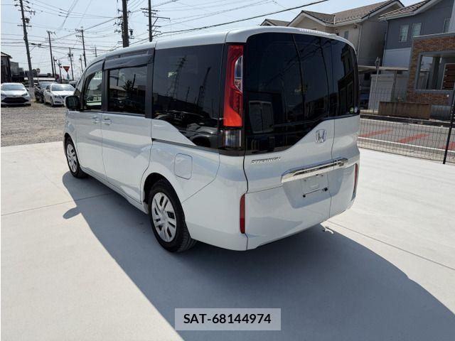Honda e 2021-03 8246777-5