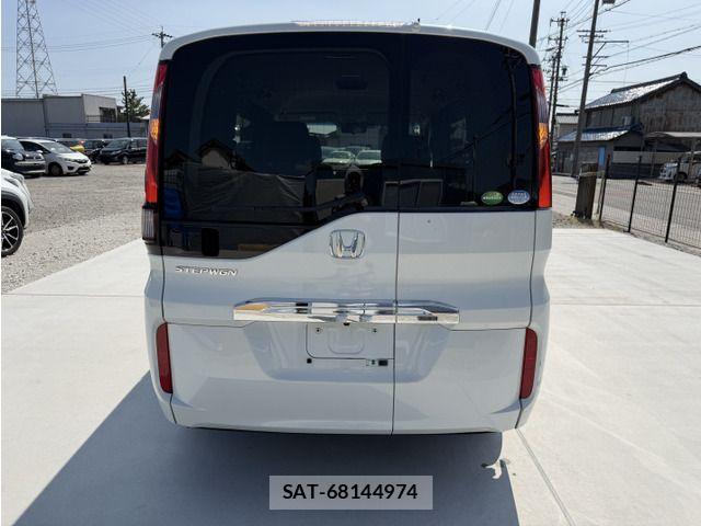 Honda e 2021-03 8246777-6