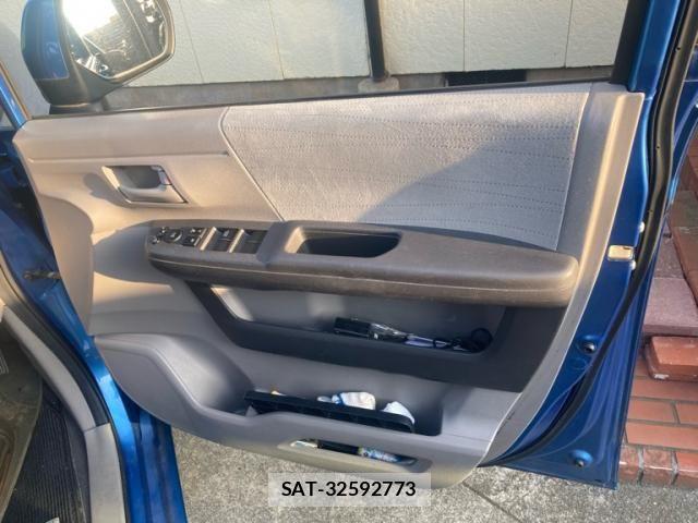 Honda e 2009-10 8246781-13
