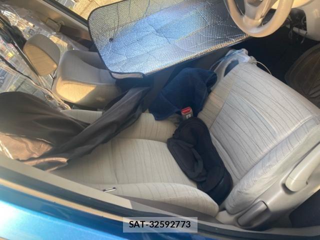 Honda e 2009-10 8246781-14