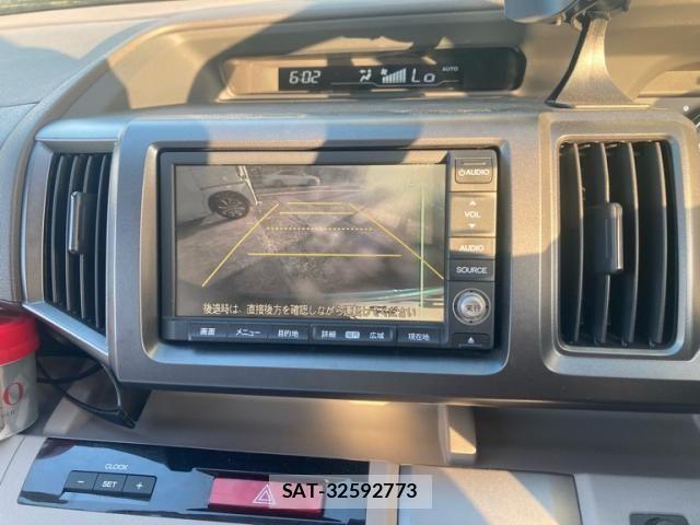 Honda e 2009-10 8246781-19