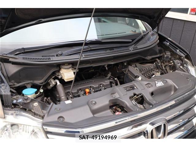 Honda e 2013-10 8246779-13
