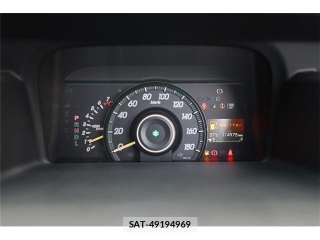 Honda e 2013-10 8246779-19