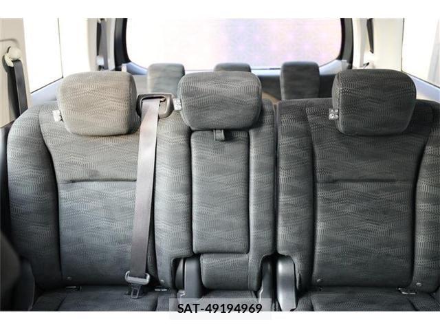 Honda e 2013-10 8246779-26