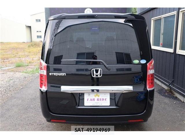 Honda e 2013-10 8246779-8