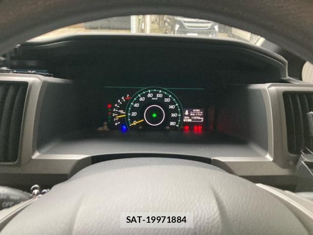 Honda e 2013-09 8246780-16