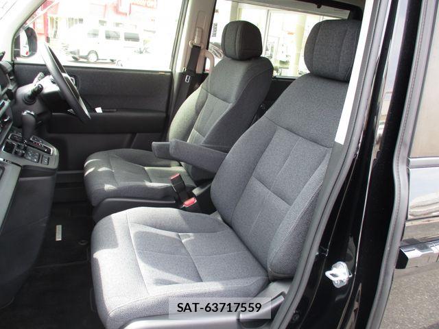 Honda e 2022-08 8317280-9
