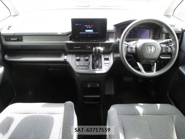 Honda e 2022-08 8317280-1