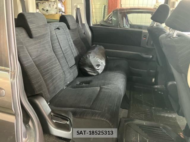 Honda e 2012-03 8317291-10
