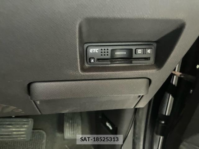 Honda e 2012-03 8317291-13