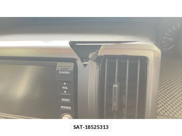 Honda e 2012-03 8317291-19