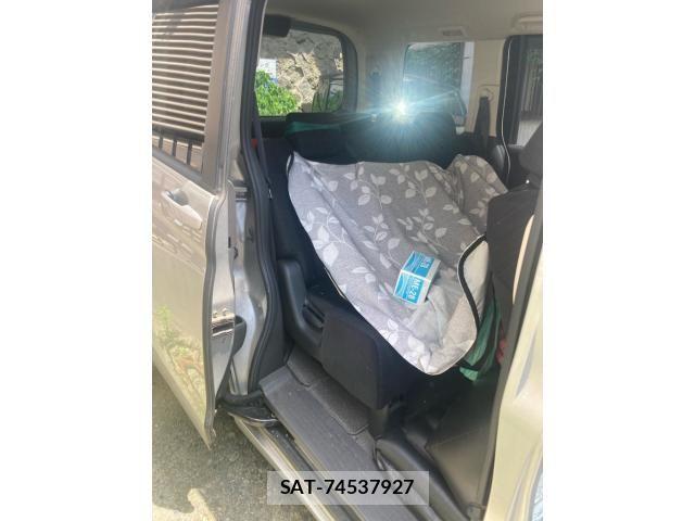 Honda e 2010-05 8317296-14