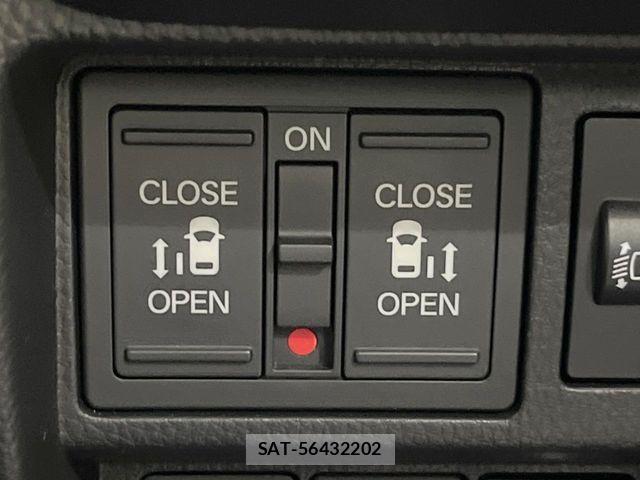 Honda e 2024-11 8317281-4