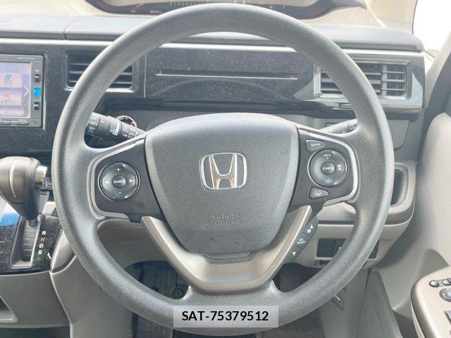 Honda e 2017-07 8317283-12