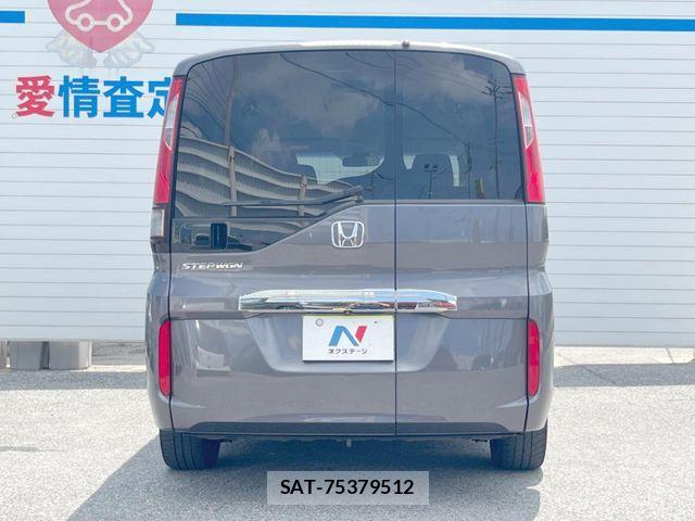 Honda e 2017-07 8317283-16