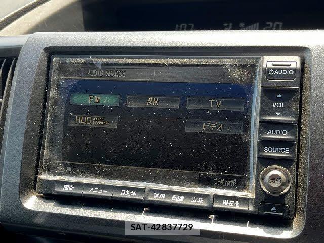 Honda e 2010-04 8317290-14