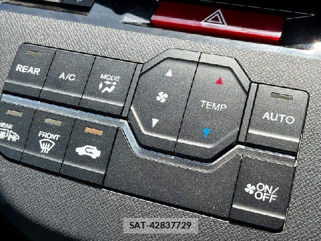 Honda e 2010-04 8317290-17