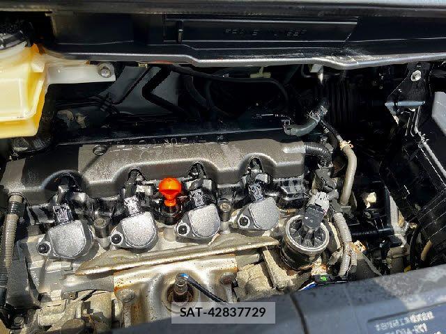 Honda e 2010-04 8317290-27