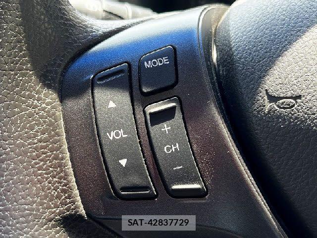Honda e 2010-04 8317290-5