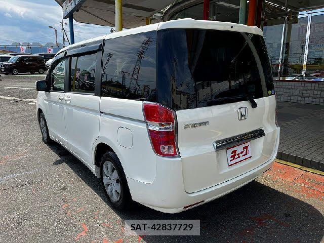 Honda e 2010-04 8317290-8