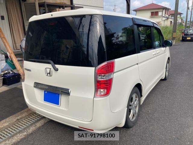 Honda e 2009-12 8317302-2