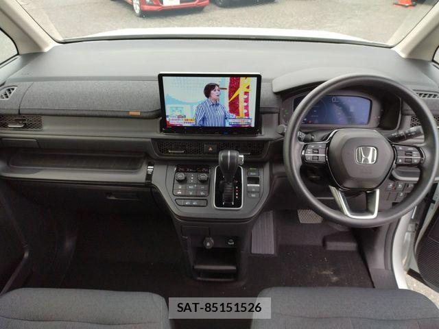 Honda e 2024-03 8317282-9