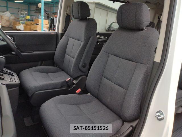 Honda e 2024-03 8317282-24