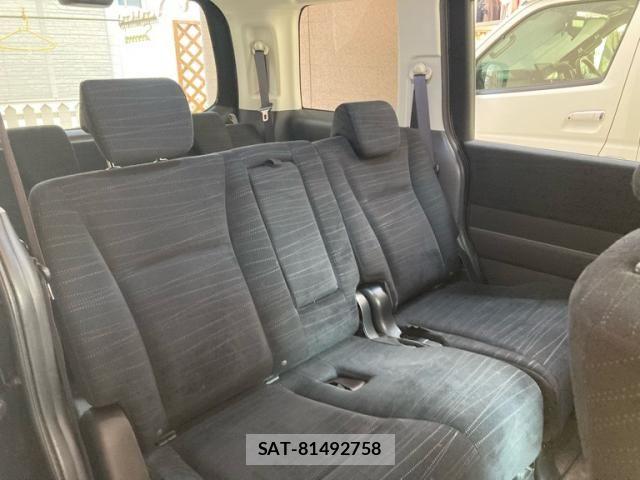 Honda e 2010-07 8337995-10